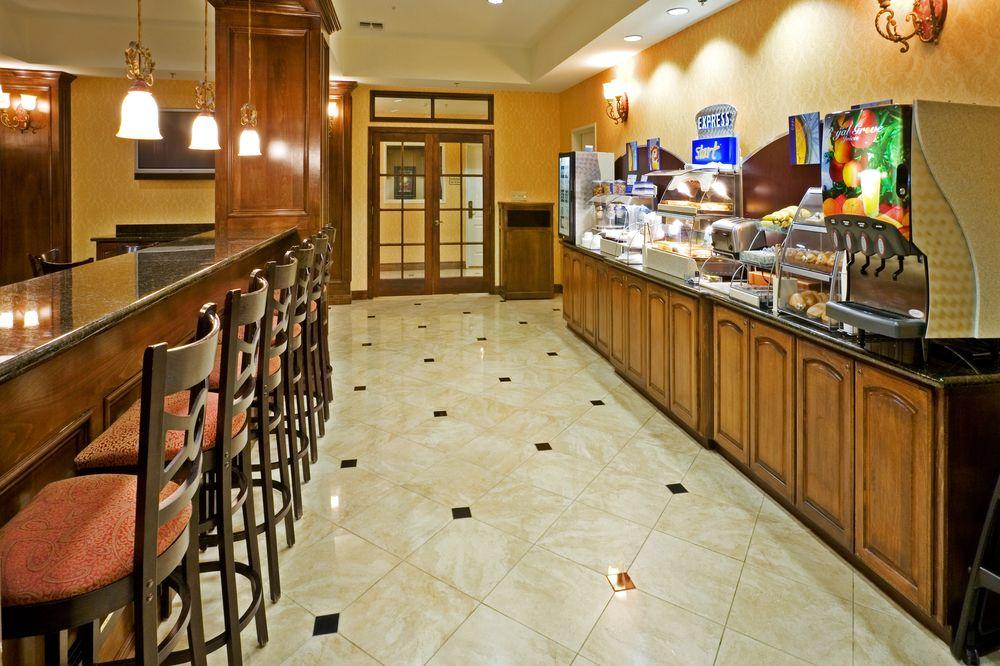 Clarion Pointe Sulphur Springs Esterno foto
