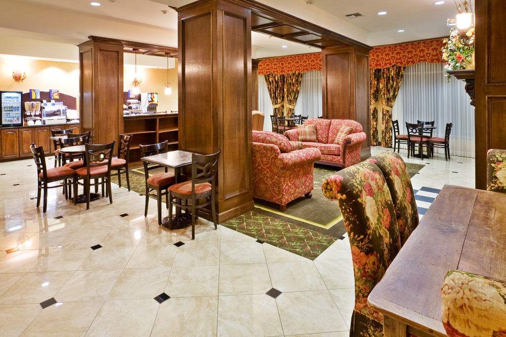 Clarion Pointe Sulphur Springs Esterno foto